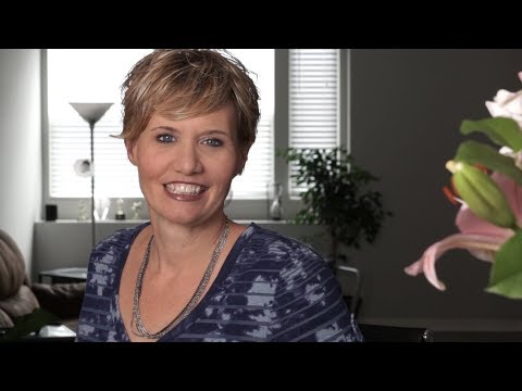 download lagu mp3 mp4 Peggy Sell, download lagu Peggy Sell gratis, unduh video klip Peggy Sell