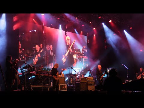 The Trevor Horn Band - Two Tribes - Cropredy 2025