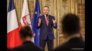 Paryż. Wypowiedź Prezydenta RP dla polskich mediów
