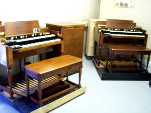 Hammond B-3 Organ.mov