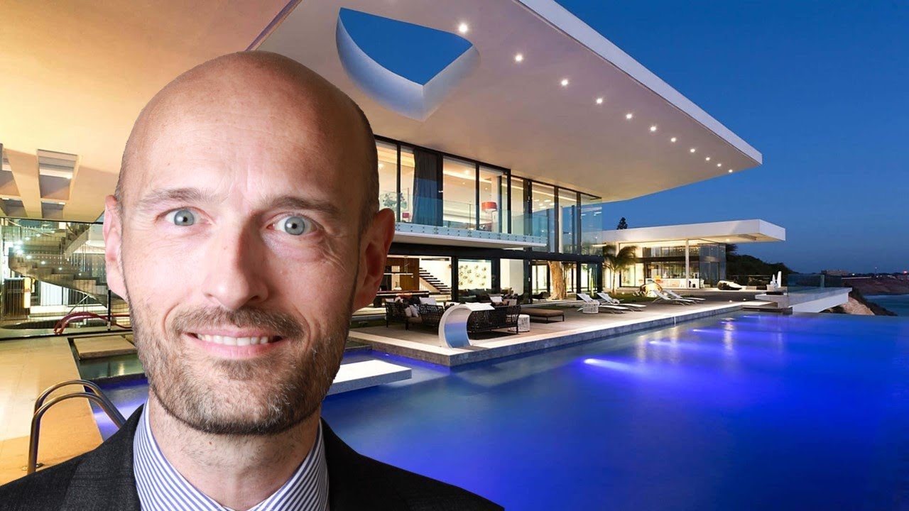 Million Dollar Homes - Where Should YouTuber "How Money Works" Buy a House?