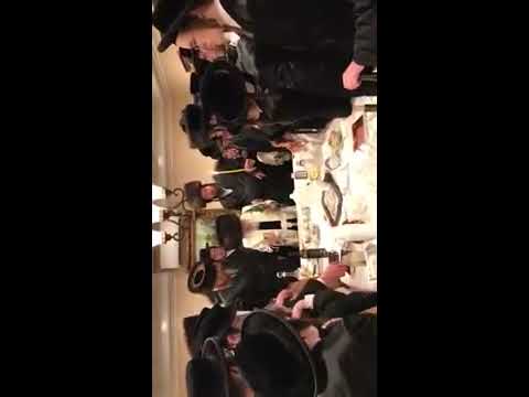 Kretchnif Siget Rebbe Making Havdalah - Tammuz 5777