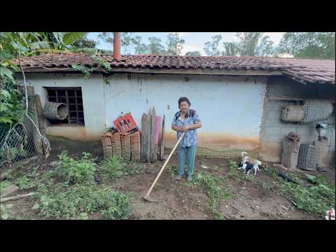 É BOM A GENTE EXERCITAR NA ENXADA - DONA MARIA - LUMINOSA - BRAZÓPOLIS MG