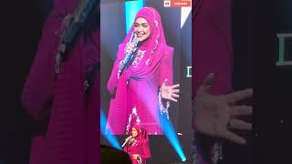 Download lagu Persembahan Exclusive DS Siti Nurhaliza Beraya Dengan Saya | Zepp Kuala Lumpur 10 April 2026 mp3