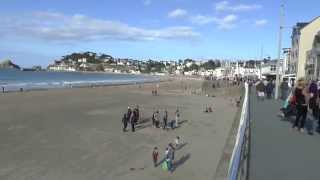 preview picture of video 'C'est l'été le 19 octobre sur la plage du Val André (Côtes d'Armor)'