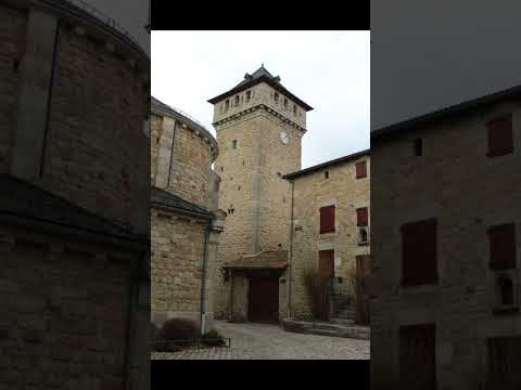 la tour de l'horloge à Le Malzieu-Ville... #patrimoine #histoire #medieval #lozère