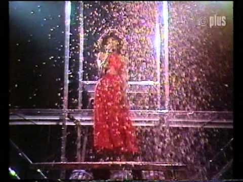 Linda Lewis - It's In His Kiss