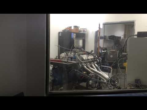 Dyno 570 HP Cobra engine w/ Venturi-less Premier Series carburetor on all aluminum 496 CID FE