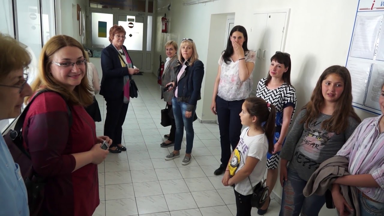 Деца събираха жълти стотинки и направиха дарение