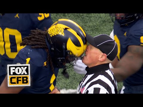 Michigan player HEADBUTTS the Ref in Ohio State vs. Michigan 😳