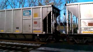 preview picture of video 'CSX Train arriving into Patio Yard'