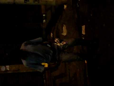 mendigo dançante no rood boss soundsysten 4