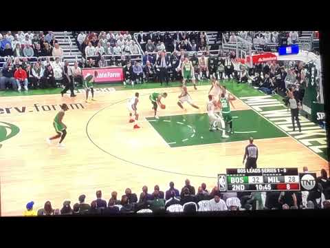 Milwaukee Switchy Defense With Nikola Mirotic Leads to Giannis Antetokounmpo Transition Foul
