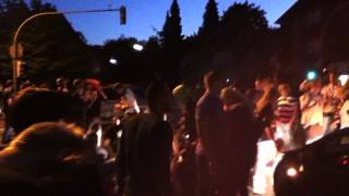 preview picture of video 'Cloppenburg Kreuzung (Subway) nach dem 4:2 gegen Griechenland + Polizei'