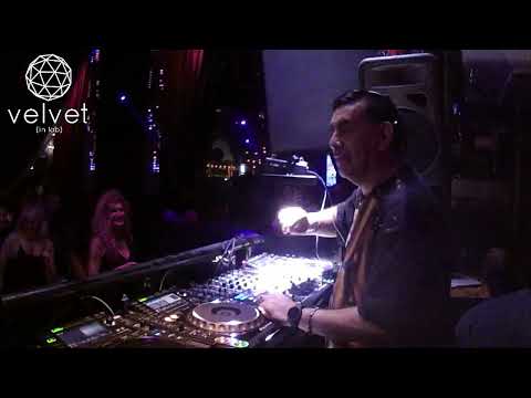 Carlos Ruiz - dj Fiesta Generacion 90¨s,Club Bahrein - Buenos Aires  by velvet in lab