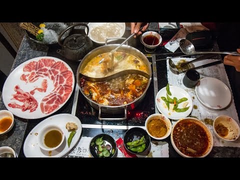 來台灣試試看麻辣火鍋吧！ (MOUTH-NUMBING Sichuan Hot Pot in Taipei, Taiwan (Day 9))