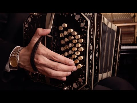 Schubert’s Ave Maria – A Rare and Ethereal Bandoneon Performance