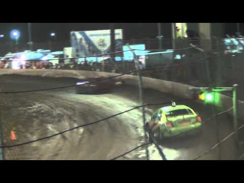 Modified Production: Darren Lyon Crash - Rockhampton Speedway