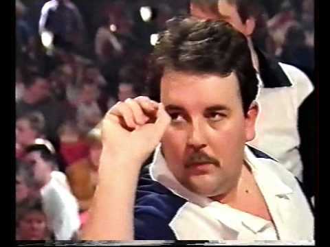 Phil Taylor vs Mike Gregory - 1992 Embassy World Finals - Part 11/20