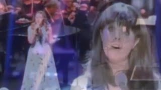 Sarah Brightman &amp; Amira Willighagen Don't Cry For Me Argentina