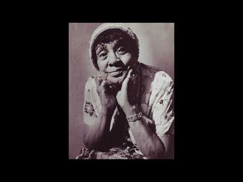 Jackie Moms Mabley | Female Comedian | 1 Of The Most Successful Entertainers On The Chitlin Circuit