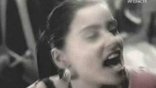 Nelly Furtado - Forca (Official Music Video)