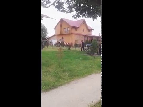 Hora de la Pasti ! Sat Rosiori , com.Vanatori.