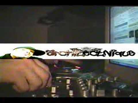 Architectnique the turntablist Scratching pt2
