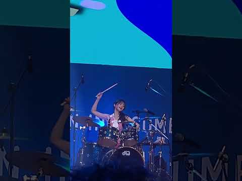 [260821] QWER 쵸단위주 직캠 제14회 부산국제코미디페스티벌 개막공연 (CEREMONY, 내이름맑음, 고민중독)