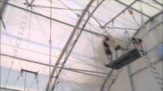 Half-turn-Flying Trapeze