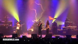 Damian Marley &amp; Nas - Africa Must Wake Up in Paris, France 4/5/2011