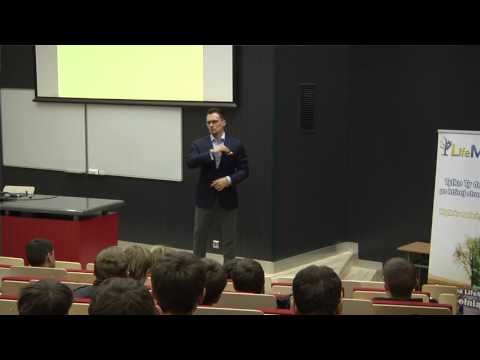 BARTOSZ SKWARCZEK - jaką mieć postawę w biznesie - Festiwal Przedsiębiorczości BOSS 2013 2/2