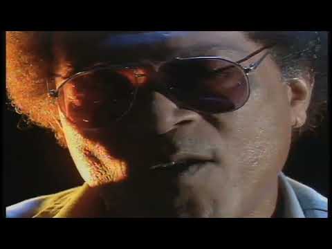 Roberto Ribeiro - VAZIO ( DVD Programa Ensaio) 1991