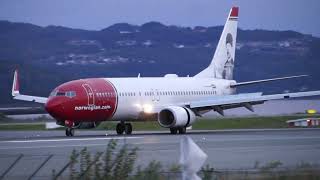 Boeing 737-800 NG Landing