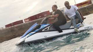 10 Music Video