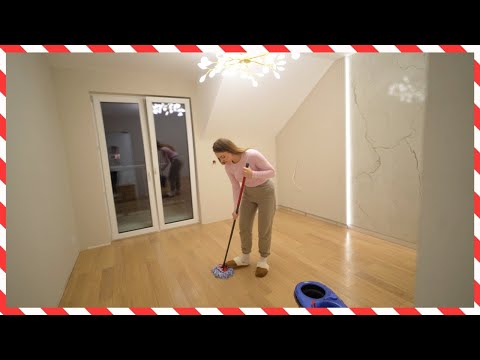 VLOGMAS 1: WE'VE HAD ENOUGH OF THIS! 😭🏡
