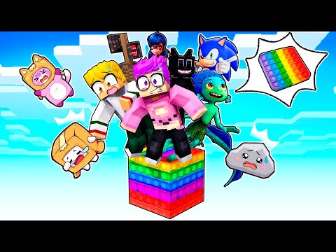 10 FRIENDS In MINECRAFT But We CAN'T TOUCH POP ITS! (INSANE LANKYBOX CHALLENGE!)