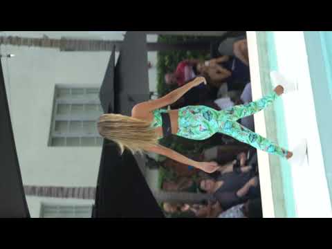 flying Solo Miami swim week