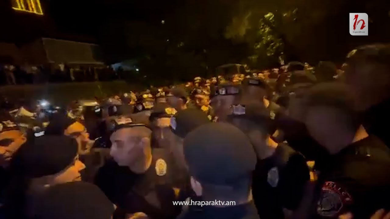 Սեւ բերետները պատահաբար օպերներին են բերման ենթարկում