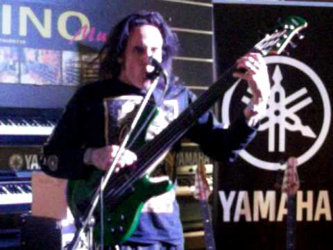 MARCO MENDOZA  LIVE CLINIC BASS  IN TURIN (Italy)