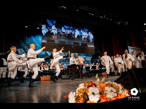 Ansamblul Folcloric Românașul - Aniversare 50 de ani - Jocuri feciorești din Boju si Bercheș