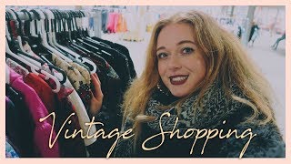 I'm shopping in vintage heaven