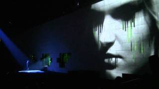 Roger Waters The Wall - Don&#39;t Leave Me Now, Arena, Zagreb 13.4.2011