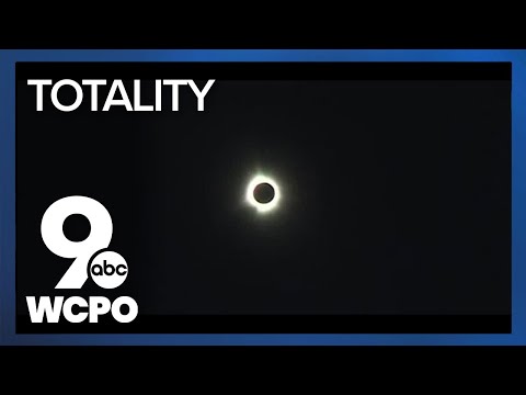 Total solar eclipse: The moment of totality