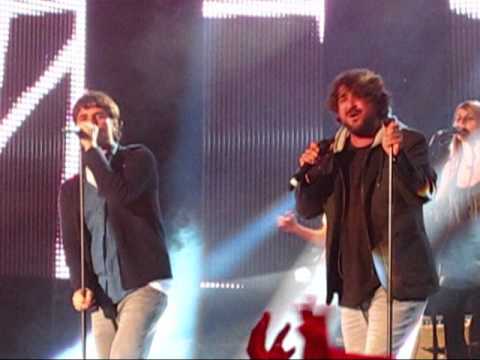 Dani Martin (Canto de Loco) con Antonio Orozoco