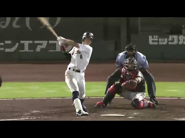 【8回裏】バファローズ駿太が5号ソロ!! 神戸の夜空にダメ押しの一発!! 2014/8/28 Bs-M