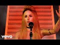 Miley Cyrus - Forgiveness and Love (Live at American Music Awards 2010)