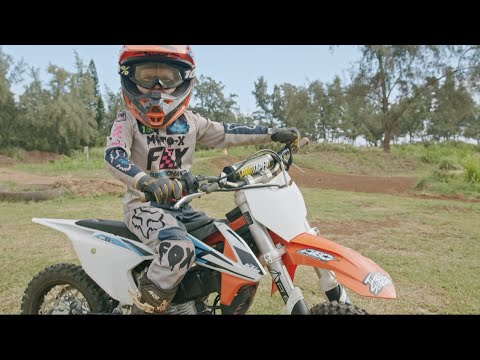 KTM SXE-5 electric dirt bike,  Mx on speed 3 Champ Longley 3 yrs old  (Montage #1)