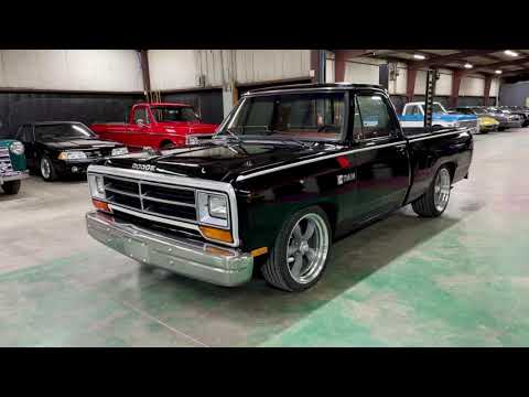 *SOLD* 1987 Dodge D-150 SWB 318ci / Auto #394820