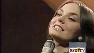 Crystal Gayle- I’ll Get Over You (Pop Goes Country)